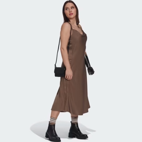 Brand New Adidas SLIP-ON DRESS - Picture 3 of 12